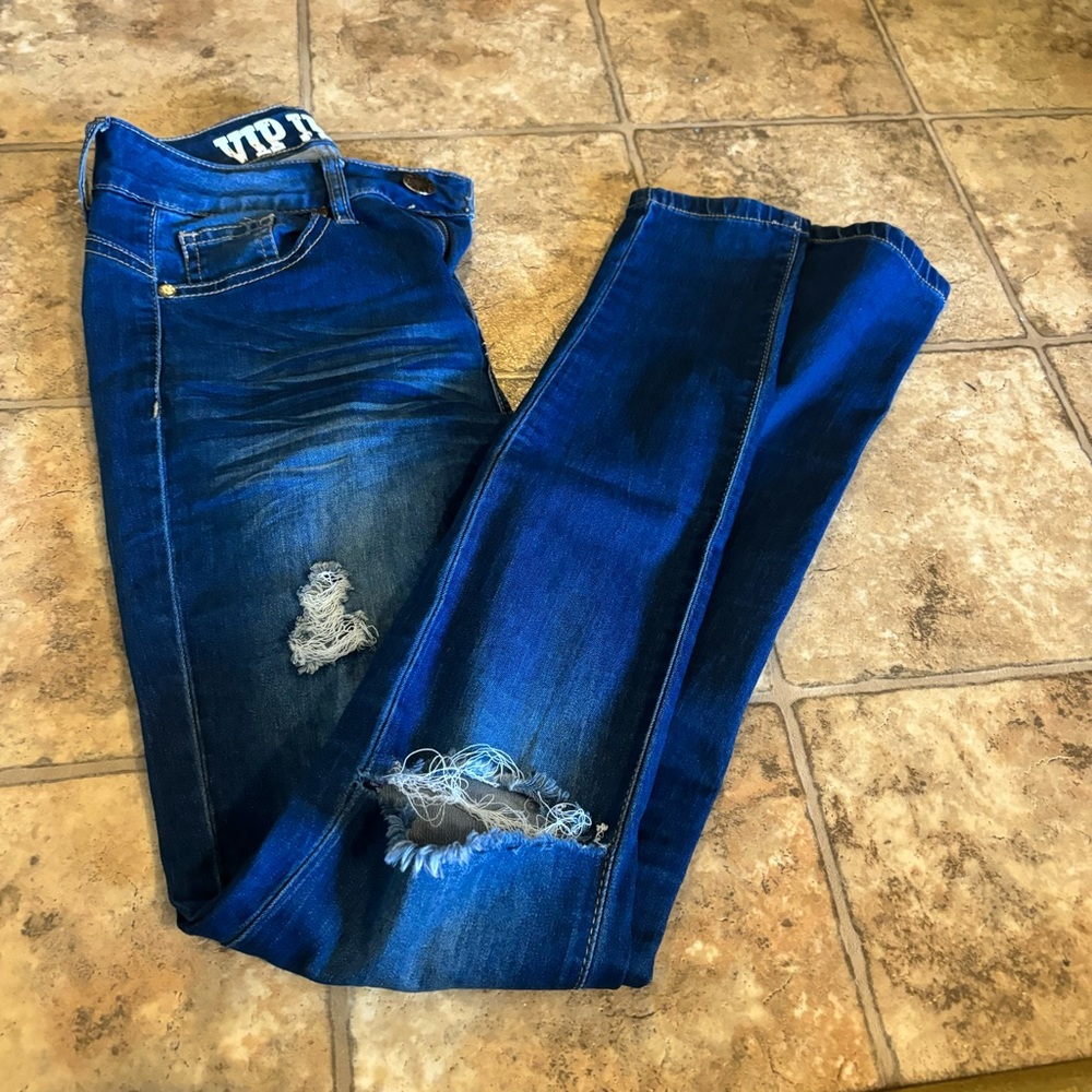 VIP distressed skinny jeans size 0/24